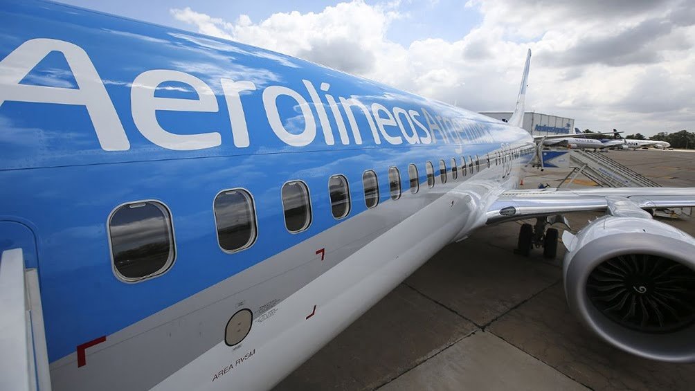 Aerolíneas confirmó cuatro nuevos vuelos especiales para traer argentinos desde el exterior