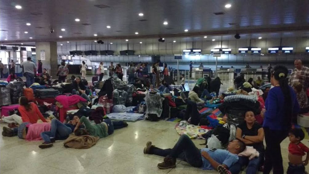 Más de 400 argentinos varados en el exterior están retornando este martes al país