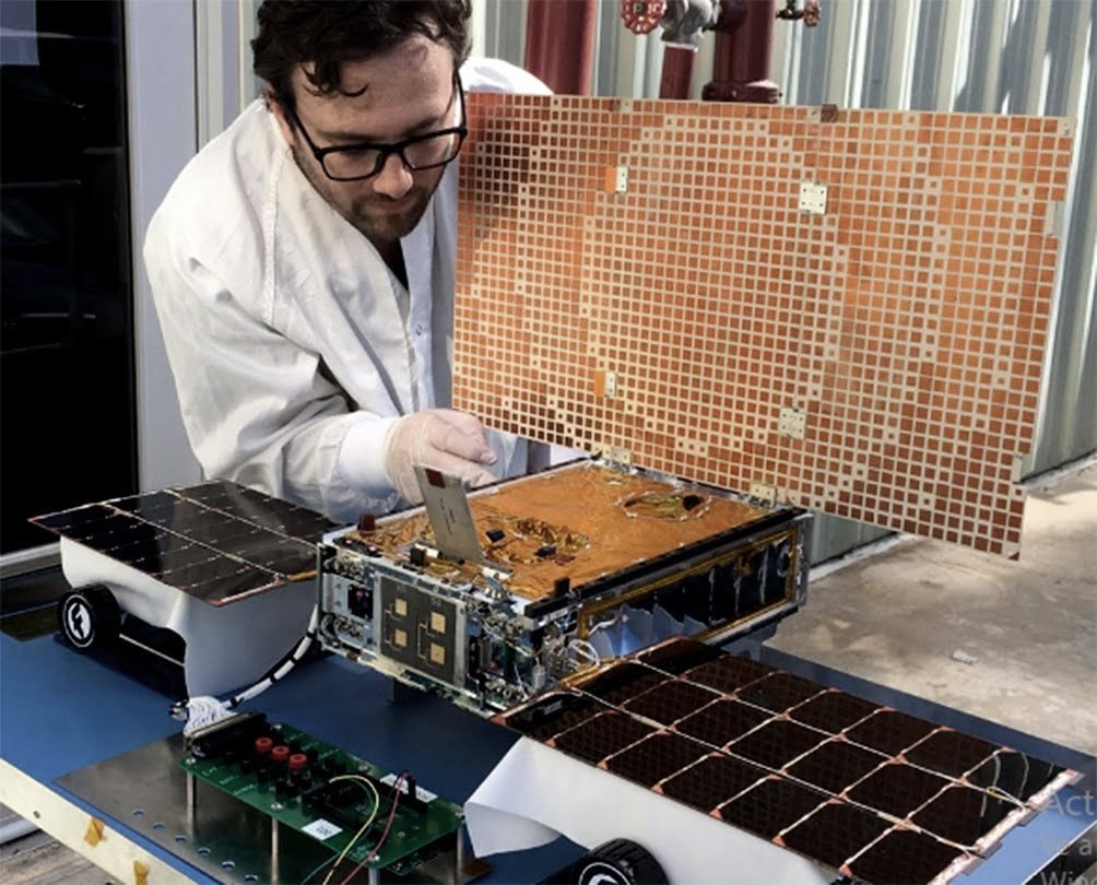 La Universidad de La Plata abrió una convocatoria para desarrollar un satélite propio