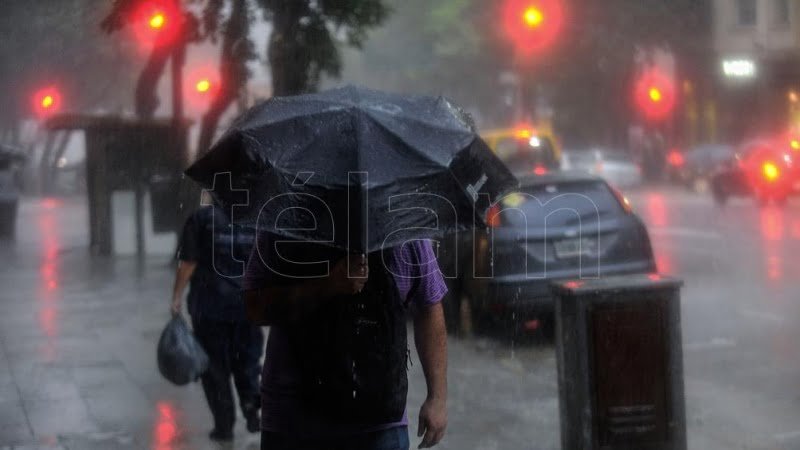 Alerta por temporales con lluvia y granizo para las zonas centro del país y metropolitana