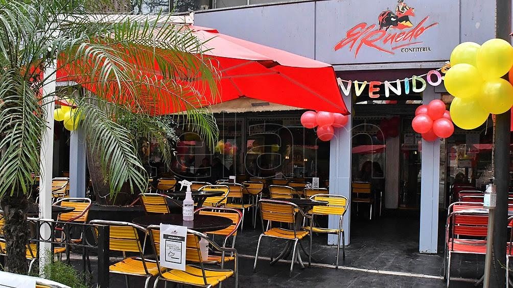 Comercios porteños piden abrir los sábados y habilitar mesas para bares y restaurantes