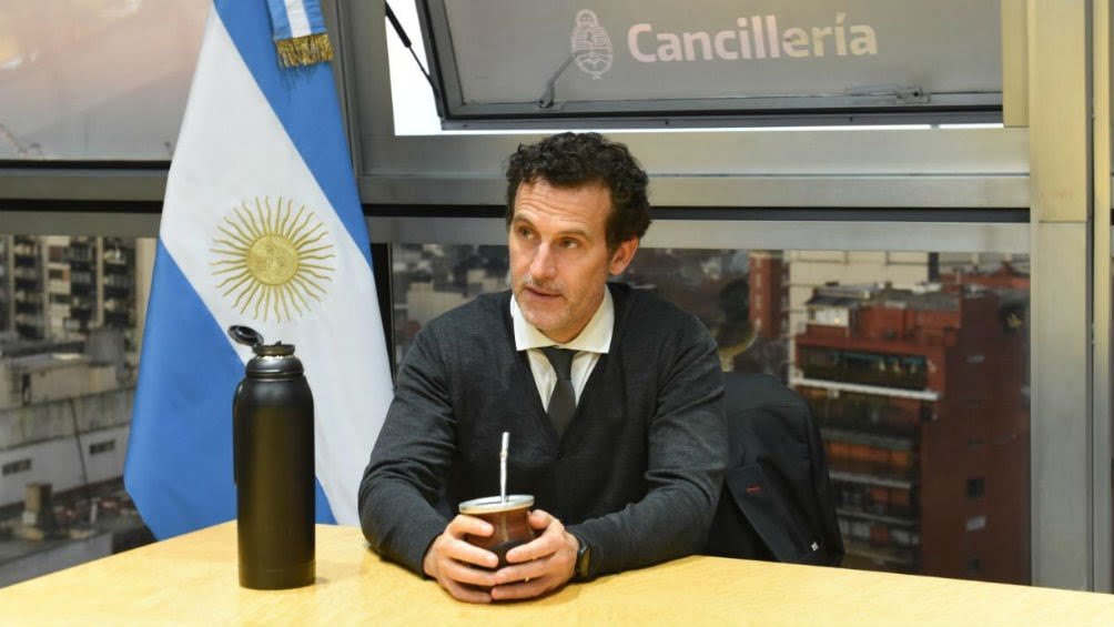 Jefe de Gabinete de Cancillería: el viaje de Macri "es una cuestión de ética, no legal"