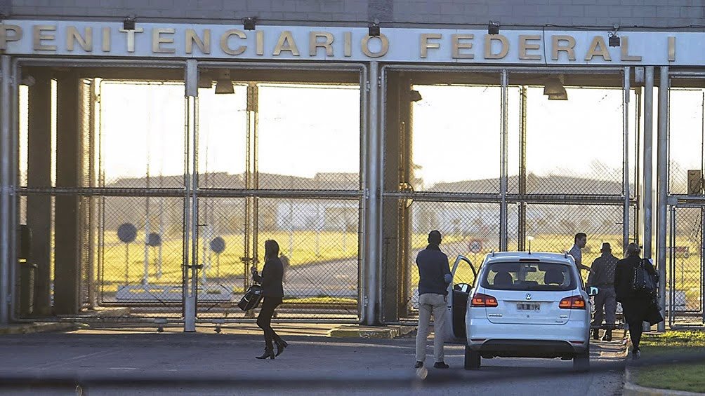 Vuelven a allanar la cárcel de Ezeiza en la causa por supuesto espionaje ilegal