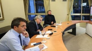 El Presidente se reunió con Massa y Máximo Kirchner para definir la estrategia legislativa