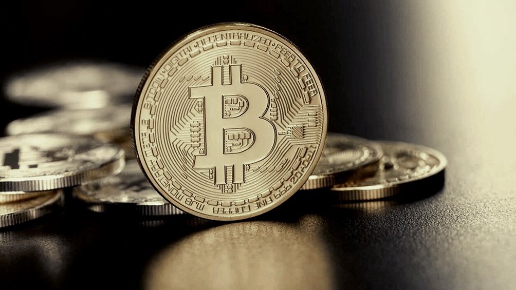 El Bitcoin cierra el año con cotización récord: US$ 23.000 por unidad