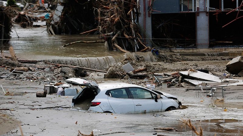 Suben a 27 los fallecidos por las inundaciones en el norte de Turquía