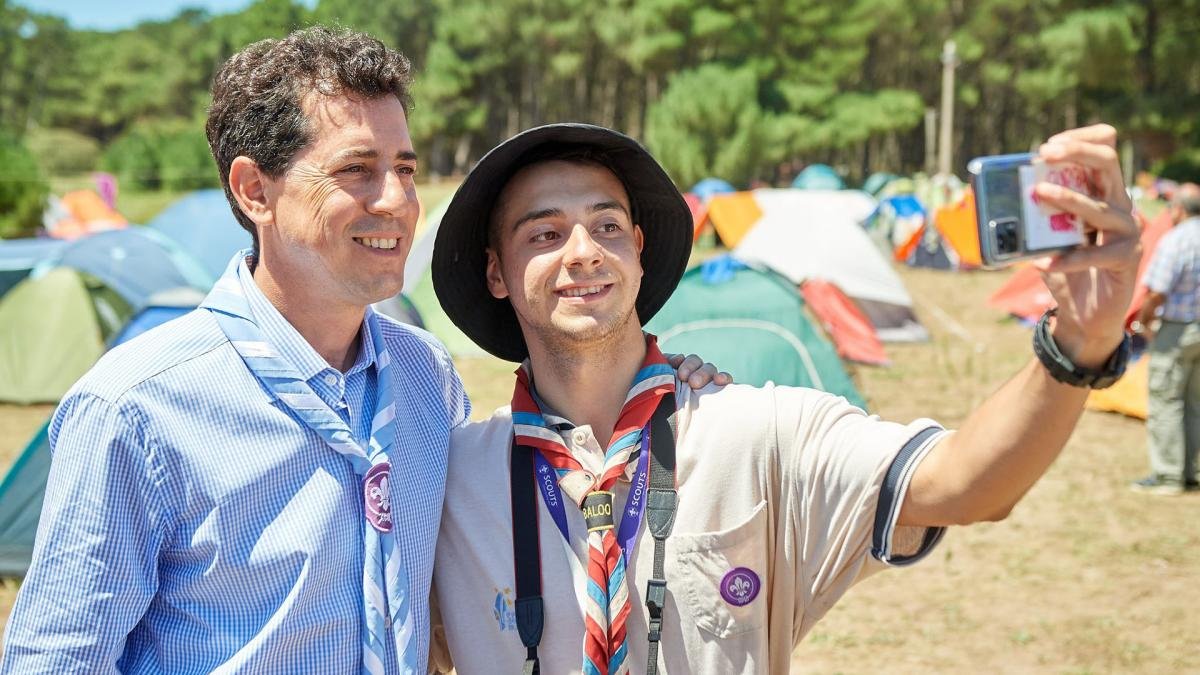 De Pedro y líderes scouts avanzaron con el programa "Argentina contra el bullying"