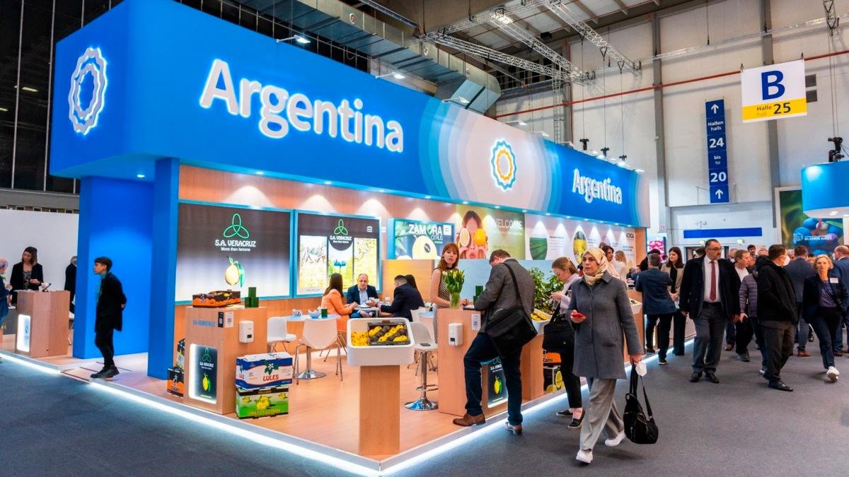 Exportadores frutihortícolas argentinos promocionan sus productos en Alemania