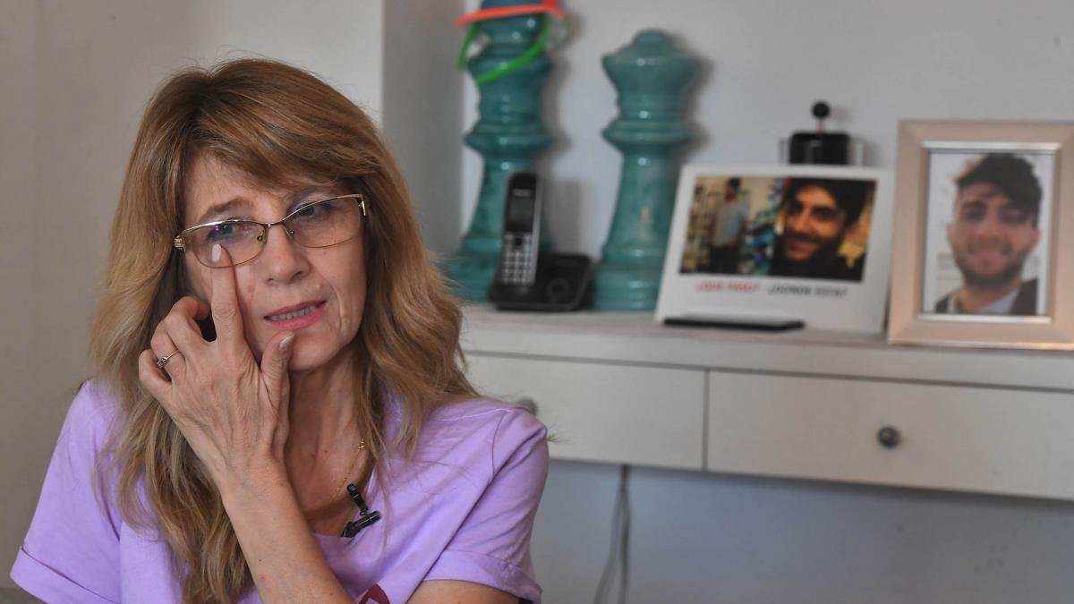 La madre del policía porteño Karhanyan sigue reclamando por la desaparición de su hijo