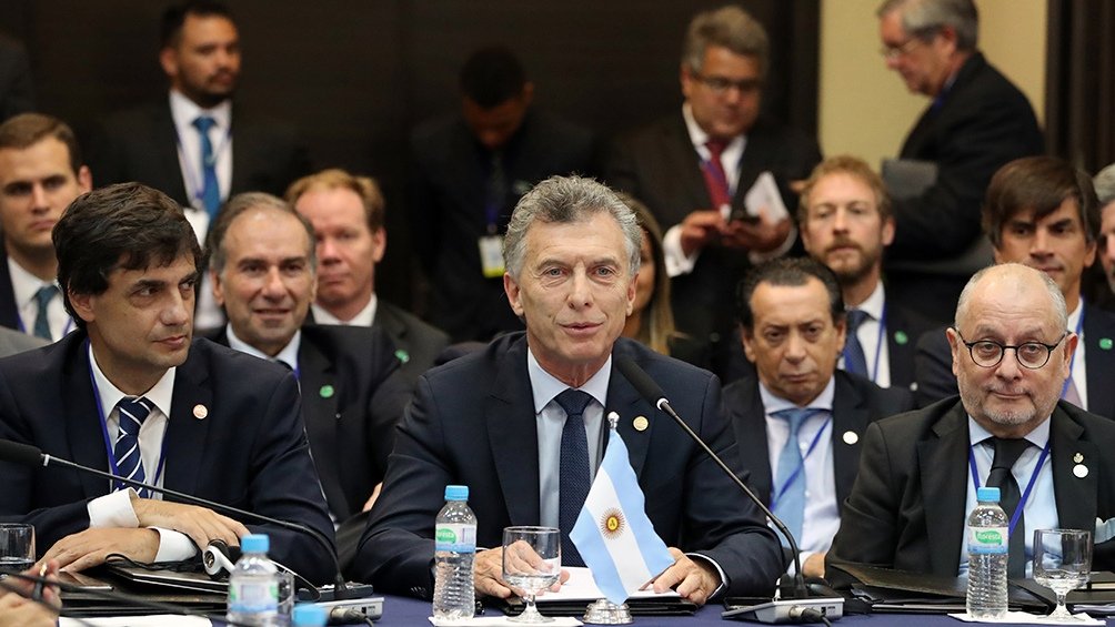 Recuerdan que el ‘reperfilamiento’ de deuda de Macri ‘dañó fuertemente’ los mercados